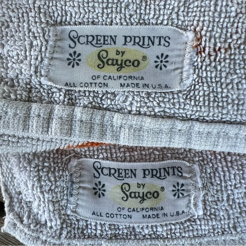 Vintage MCM Screen Prints by Sayco 2 Piece Towel Set White Orange Floral USA